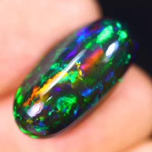 Opale noir naturelle Top Grade Ethiopie 6.96cts