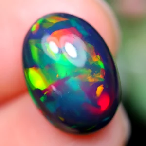 Opale noir (fumée) d'Ethiopie cabochon ovale Top 3,42cts