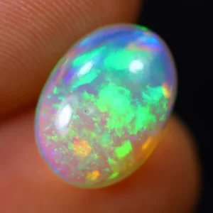 Opale welo d'Ethiopie cabochon ovale 2,79cts