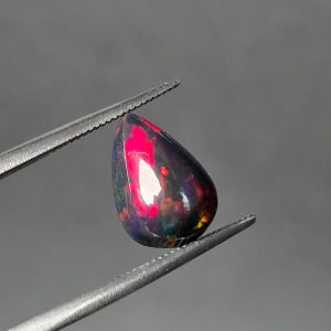 Opale noir black fumée smocked cabochon Ethiopie